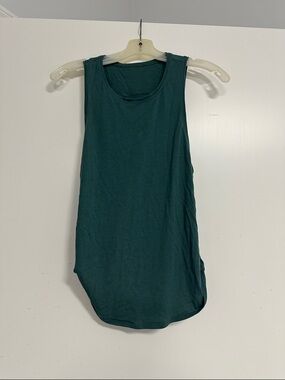 Lululemon Women’s Sleeveless Tank Top in Teal